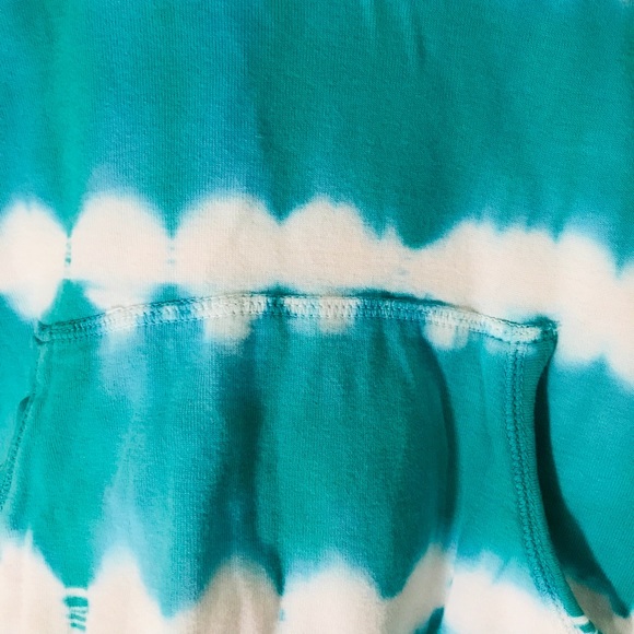 SOLD - Kelly Green & White tye dye hoodie - Picture 7 of 7